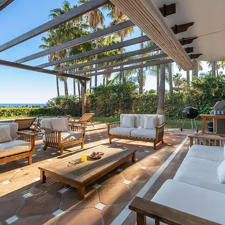 Spacious 6 Bdrm - Golf Lover's Paradise Apartman