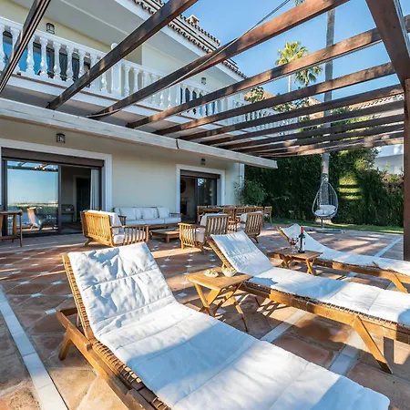 Apartman Spacious 6 Bdrm - Golf Lover's Paradise