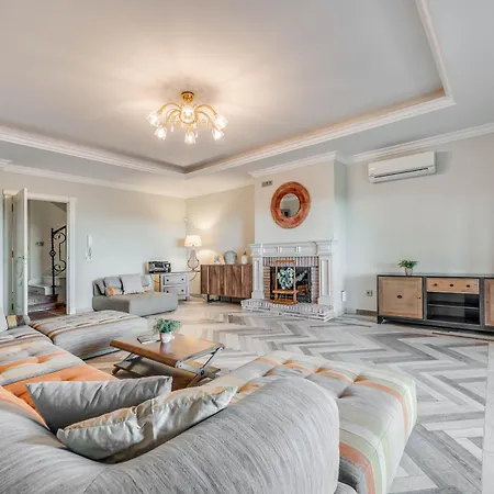 Spacious 6 Bdrm - Golf Lover's Paradise Appartement Marbellac